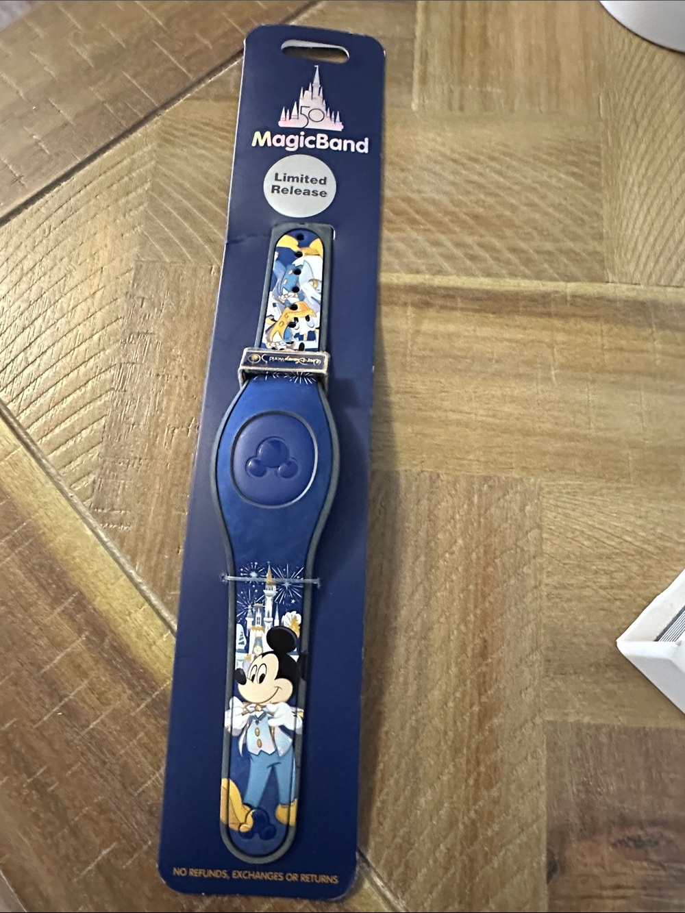 UNLINKED RARE 50th Disney Anniversary Mickey Limited Release Magic Band